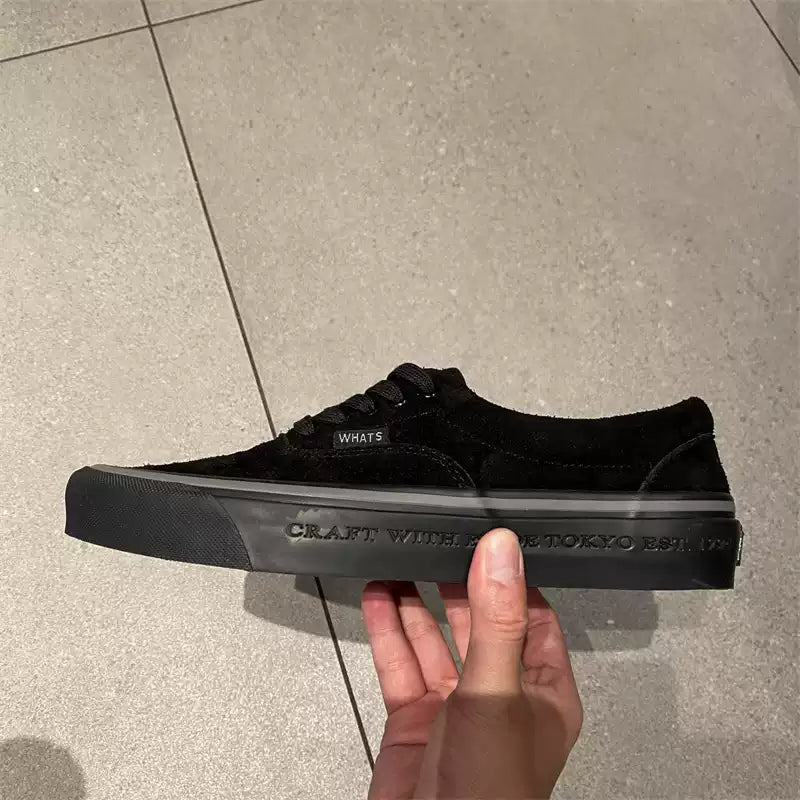 SHADE 01 — Onyx Cookie Suede Heritage Low