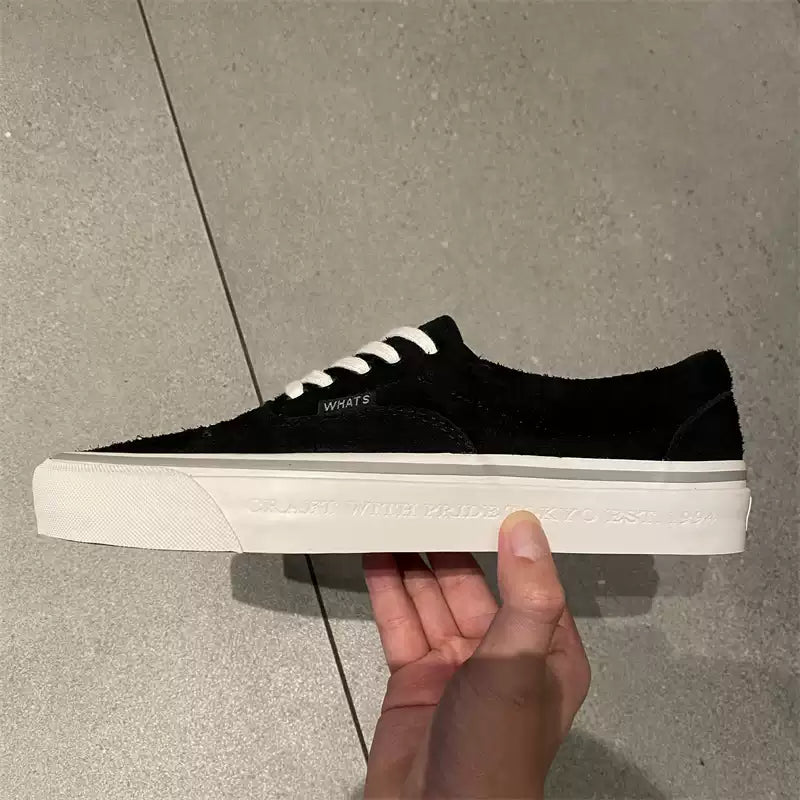 SHADE 01 — Onyx Cookie Suede Heritage Low