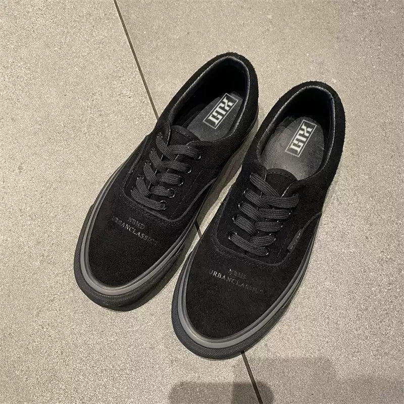 SHADE 01 — Onyx Cookie Suede Heritage Low