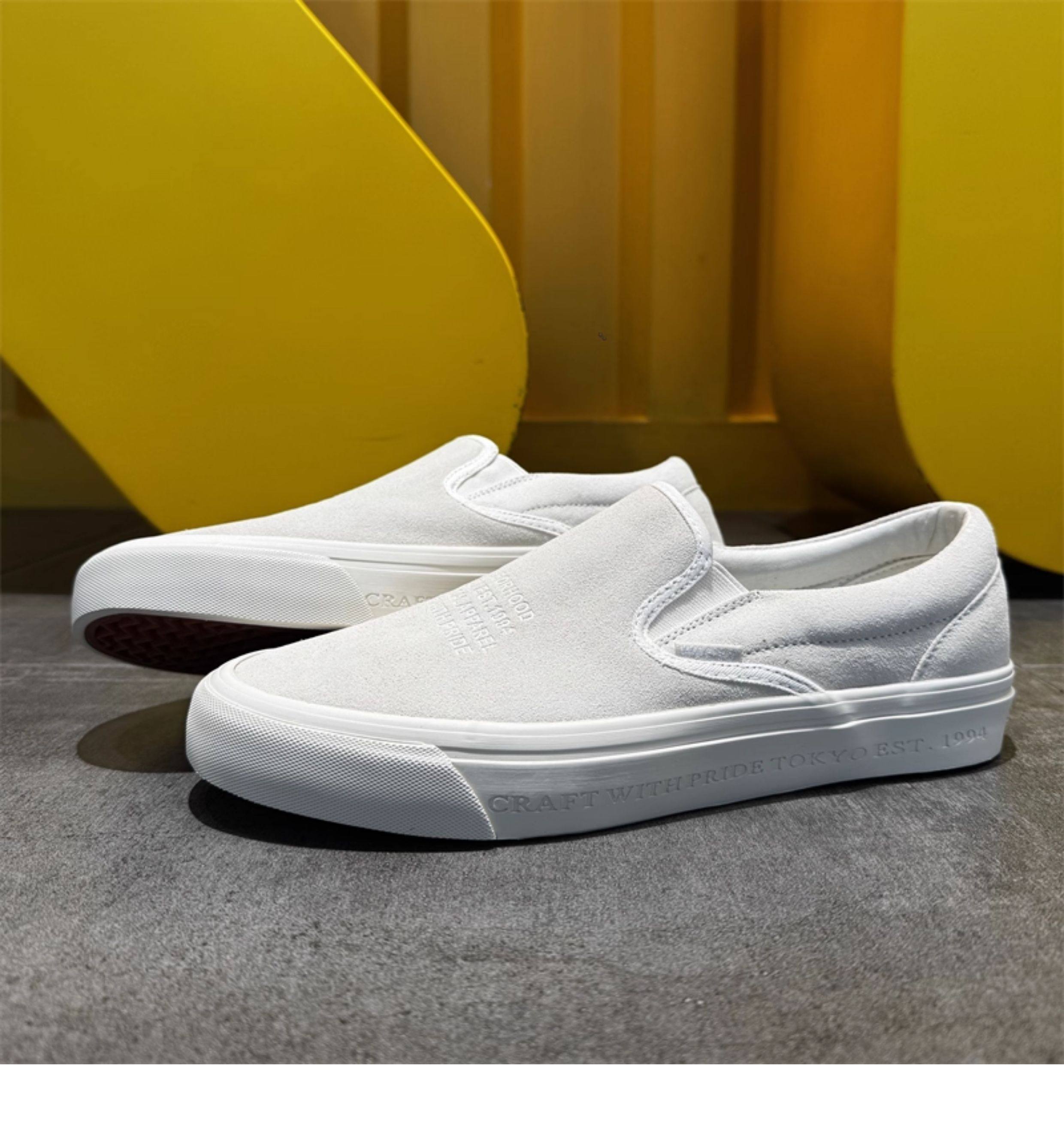 CRESCENT 01 — Bone Suede Heritage Slip