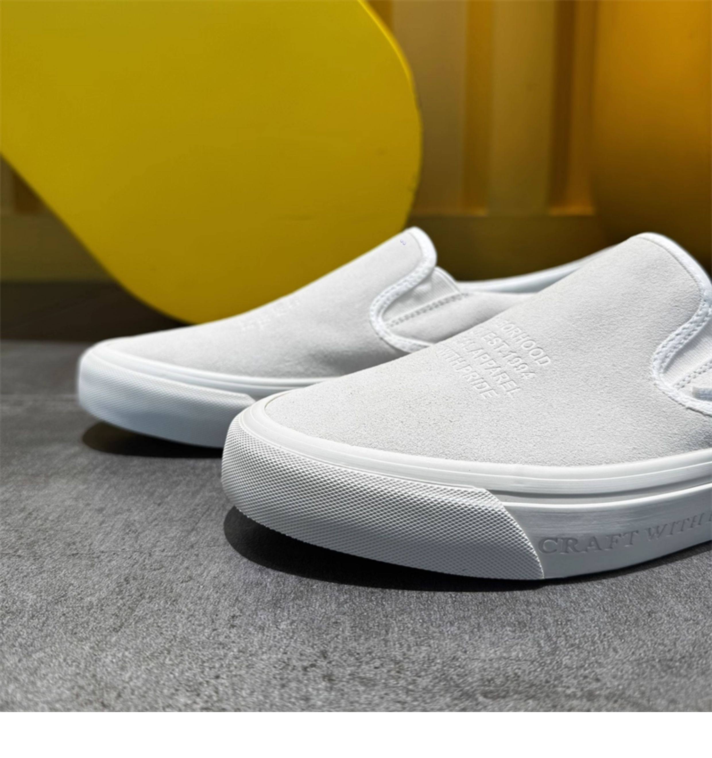 CRESCENT 01 — Bone Suede Heritage Slip